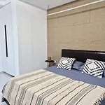 Lux Penthouse * Durrës