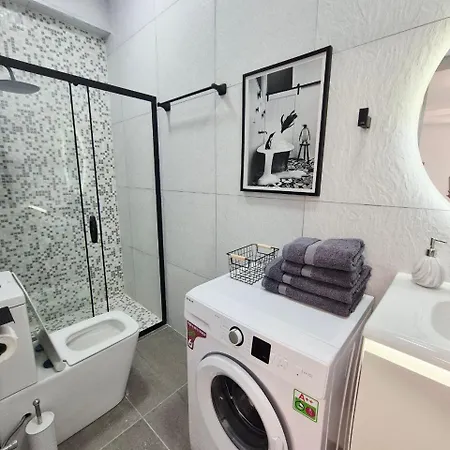 Lux Penthouse * Durrës