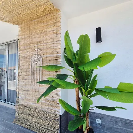 Lux Penthouse Дуррес