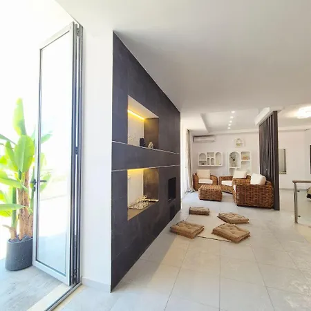 Lux Penthouse
